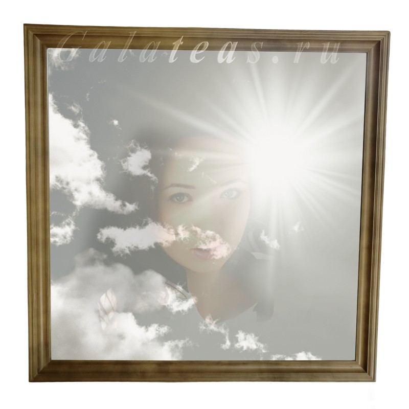 Зеркало в раме на стену