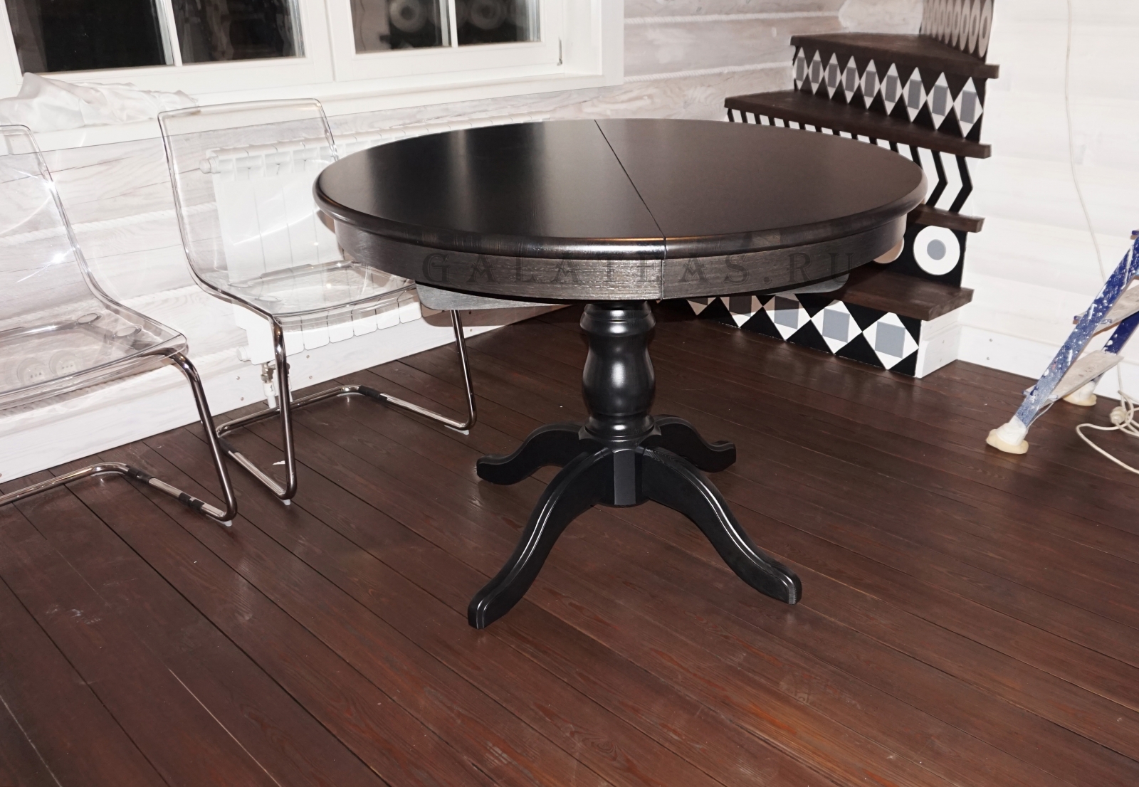 Стол круглый Д120см черный