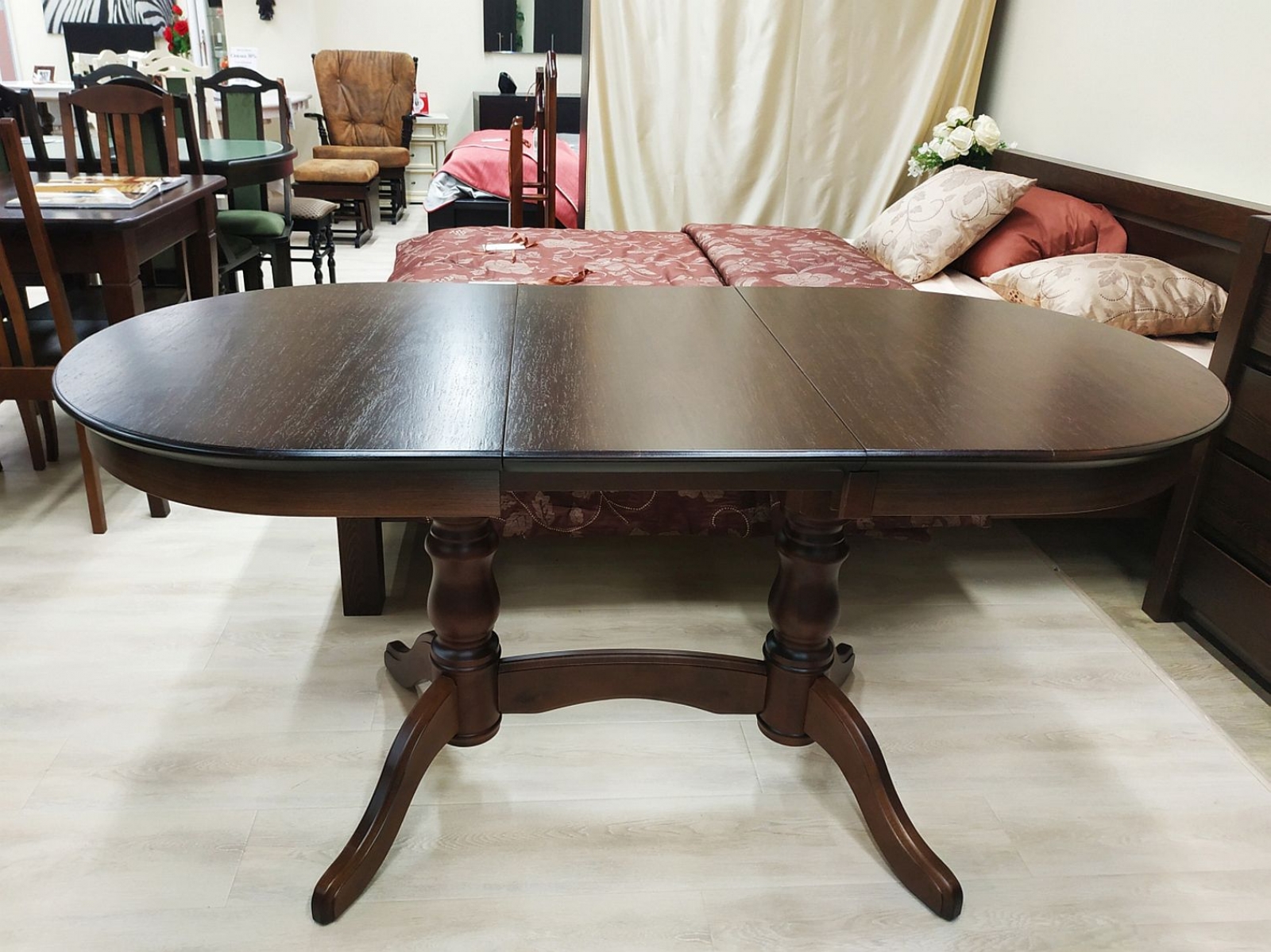 Раздвижной стол Грецкий орех на 2х ножках