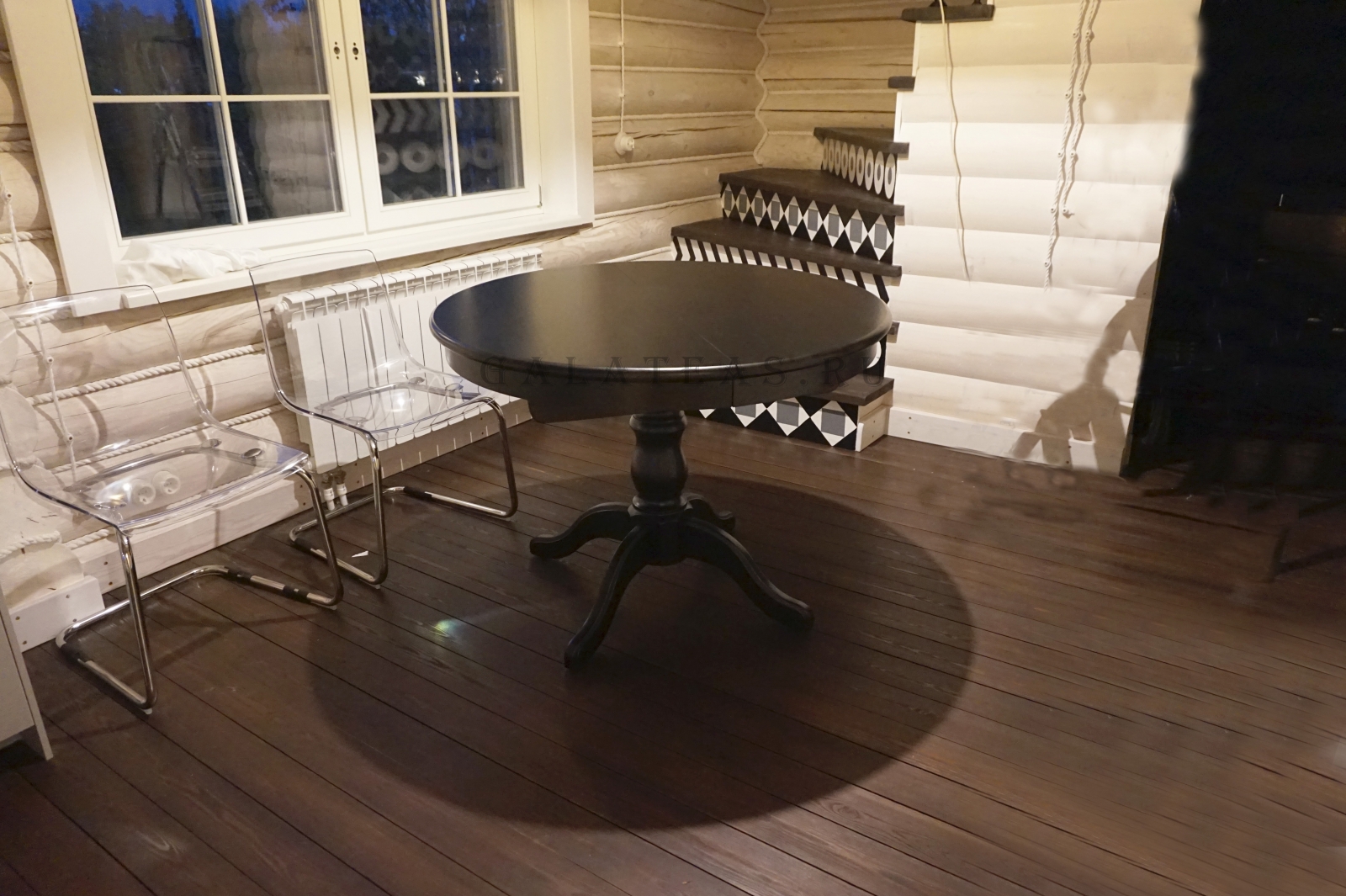 Стол круглый Оливия