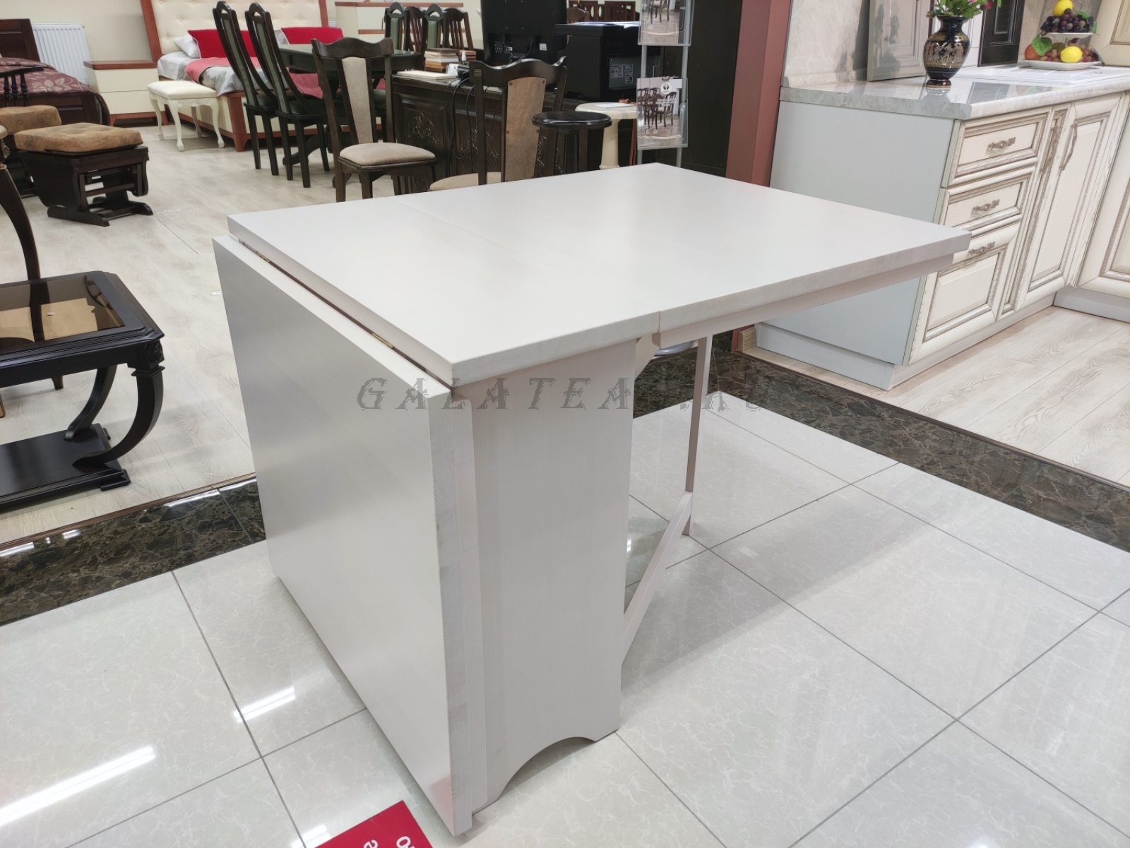 Стол книжка частично сложена