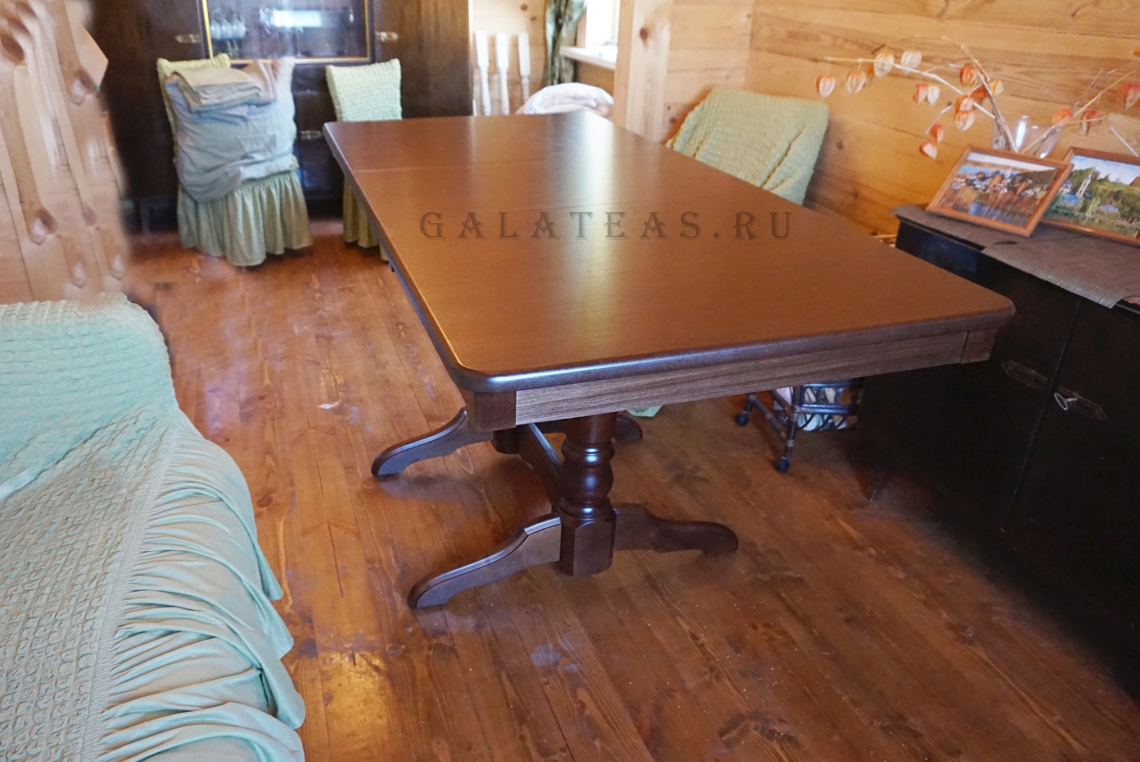 Стол Лотос с под.мех из массива